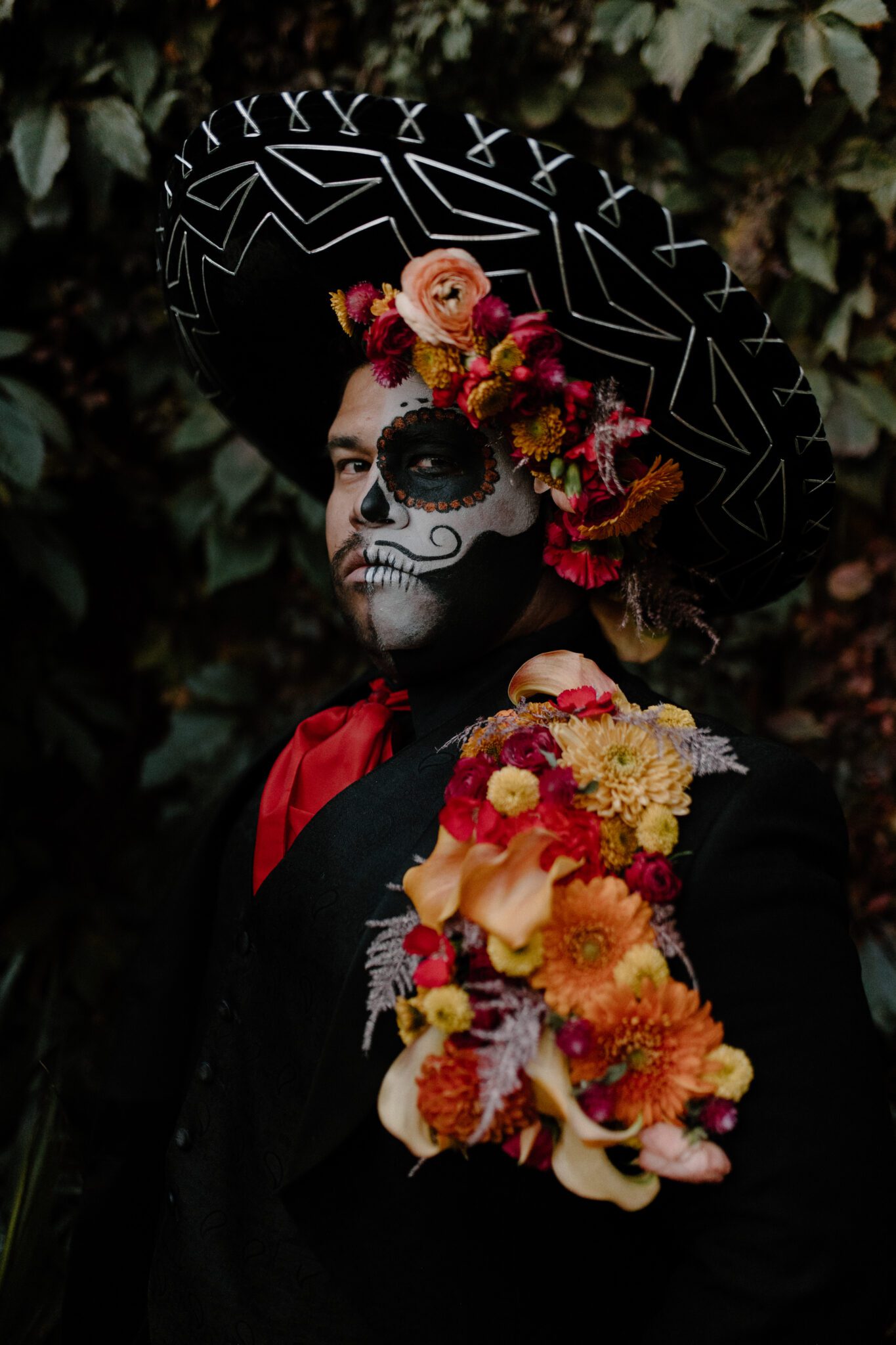 Day of the dead halloween inspired photo shoot, featuring makeup by La Boheme Beauty and Skin, and fall florals by Calyx Floral Design. 