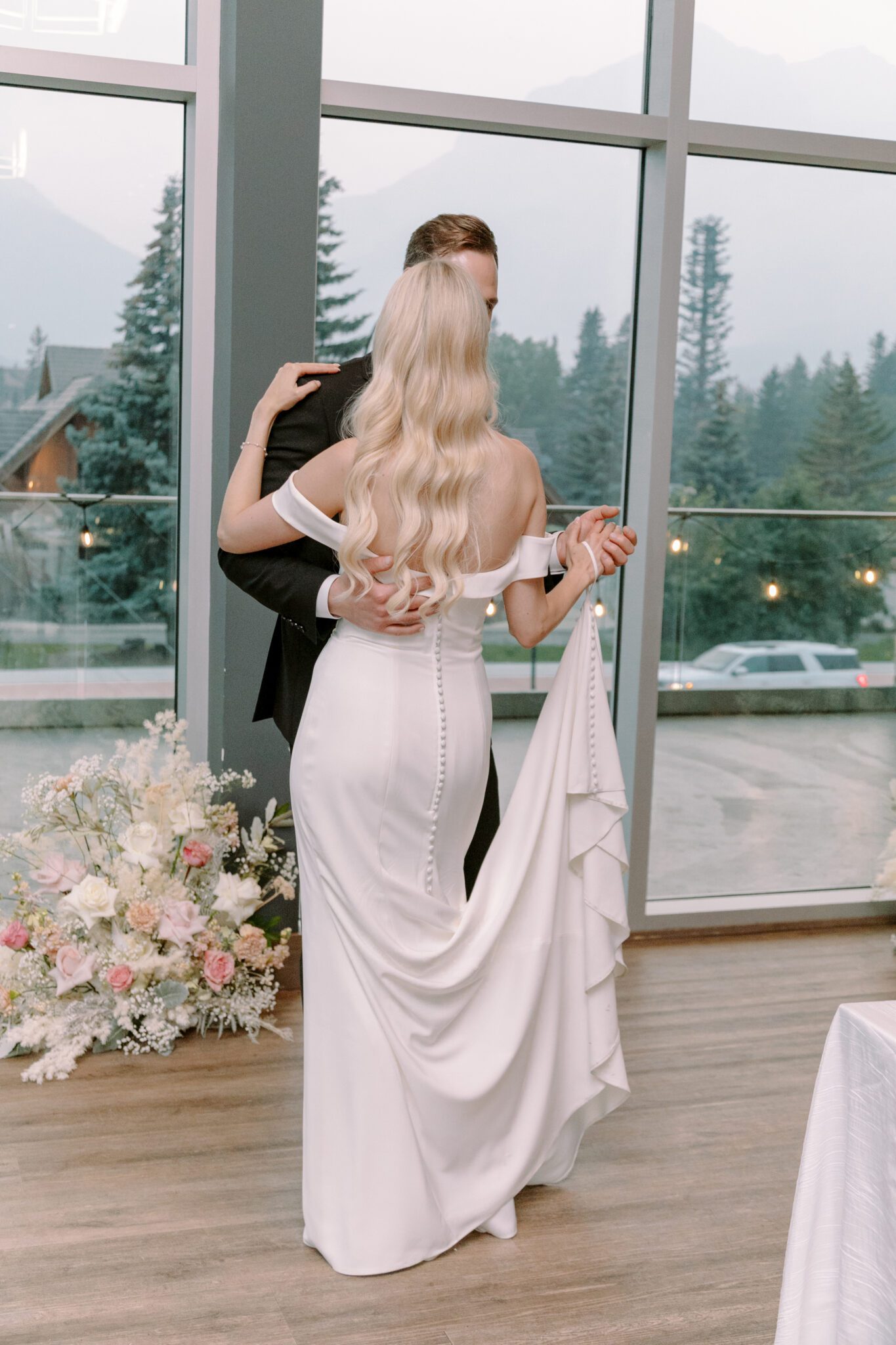 Bride and groom dancing at Wedding reception at The Sensory in Canmore, Alberta. Wedding reception inspiration. 
