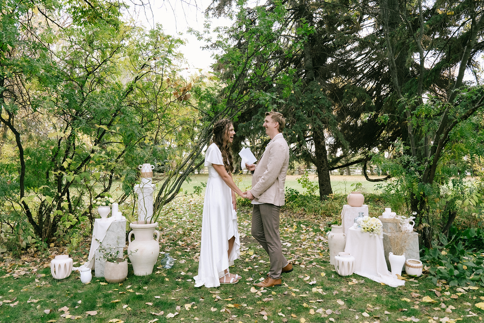 Cottage Core Wedding Inspiration with an Effortless Backyard Feel